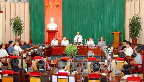 ຮອງປະທານສະພາແຫ່ງຊາດ Uong Chu Luu ຕ້ອນຮັບຄະນະຜູ້ແທນ ຊົນເຜົ່າສ່ວນໜ້ອຍເຊີນລາ